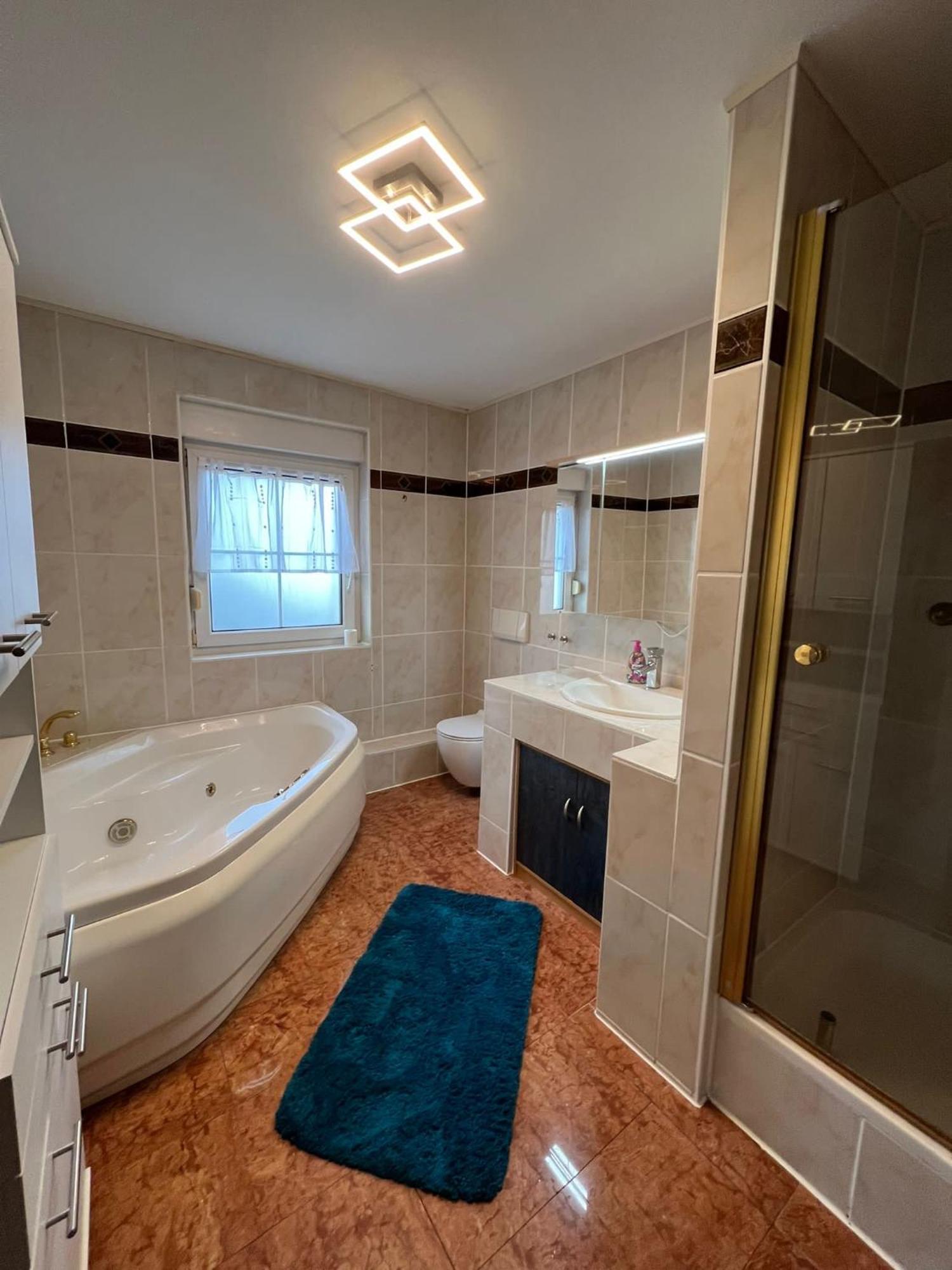 Stilvolles Ferienhaus Mit Garten Fuer 6 Personen 디폴디스발드 외부 사진